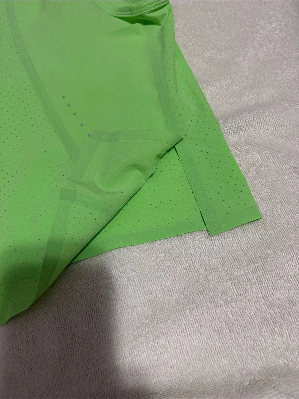 Lululemon Swift Ventilated Running tank 4  Green